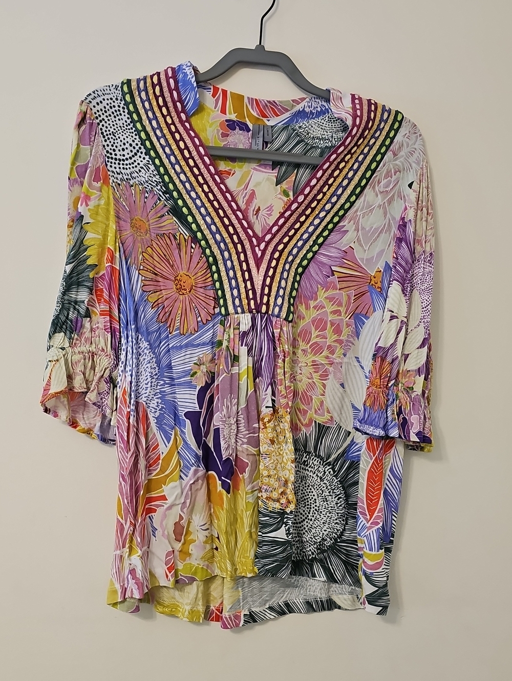 Bright Floral V-Neck Women’s Top - Multicolor